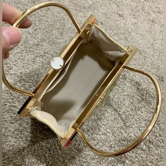 Handmade Genuine Wrinkle Texture Leather  Push-lock
Top Handle Bag & 2 Chains - Picture 15 of 16